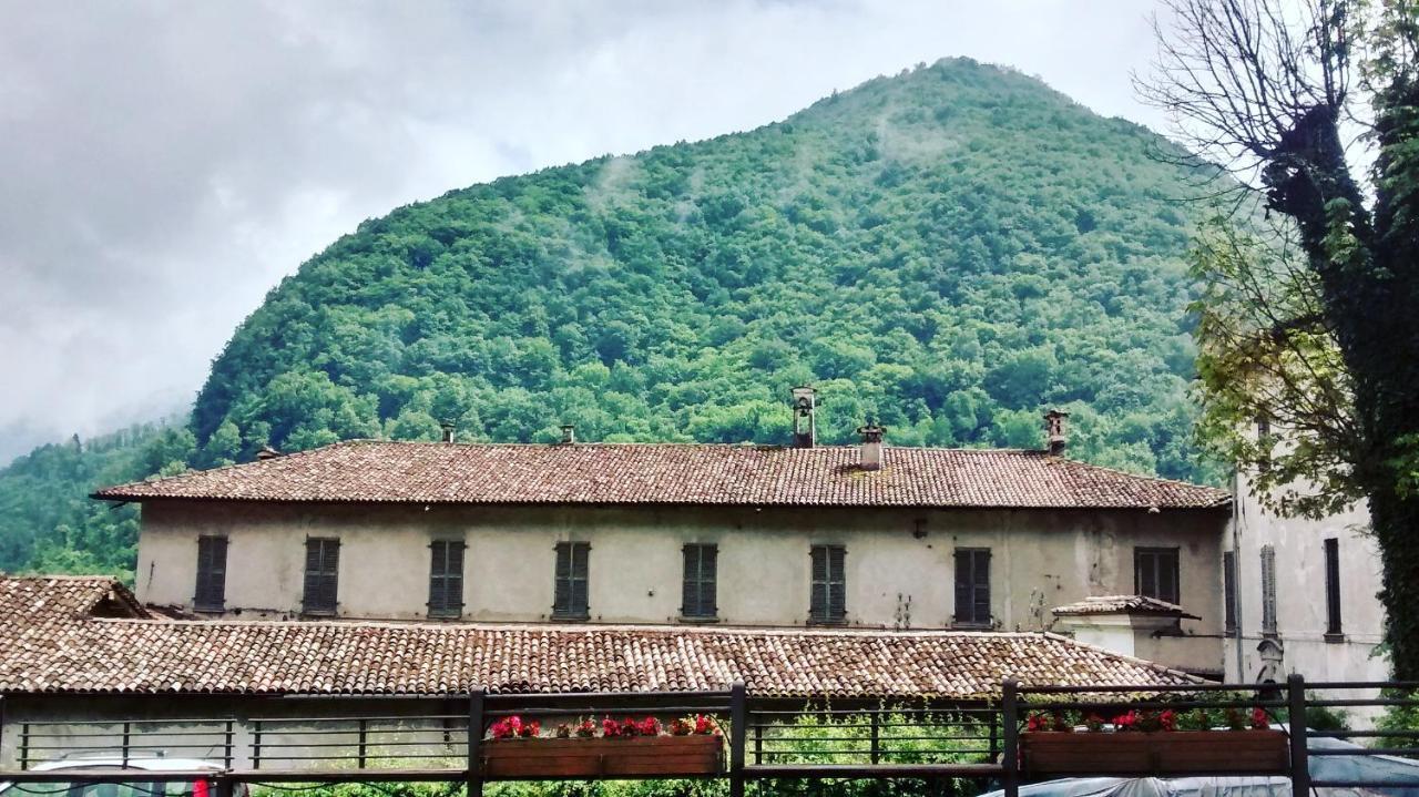 Hostel Ostello Sociale Borgo Venno Lavenone Exterior foto